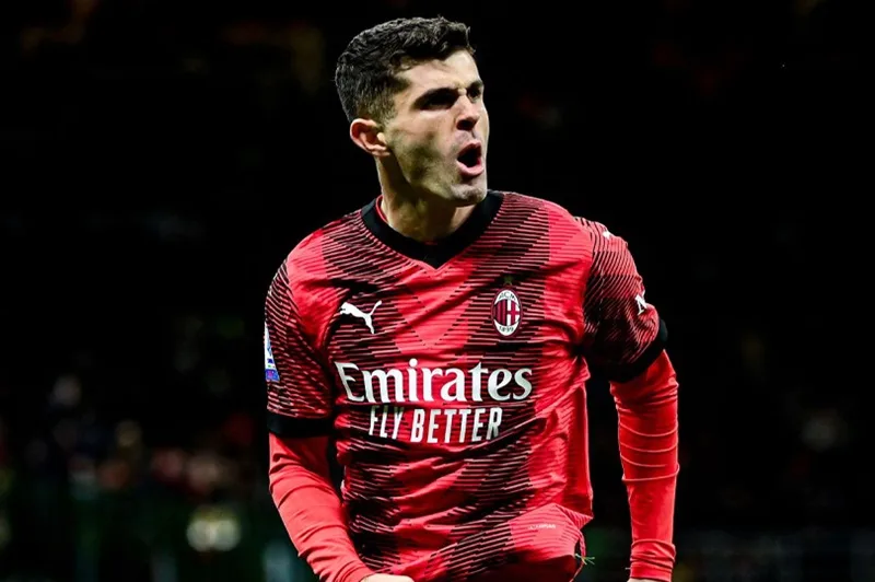 Christian Pulisic trong màu áo AC Milan.