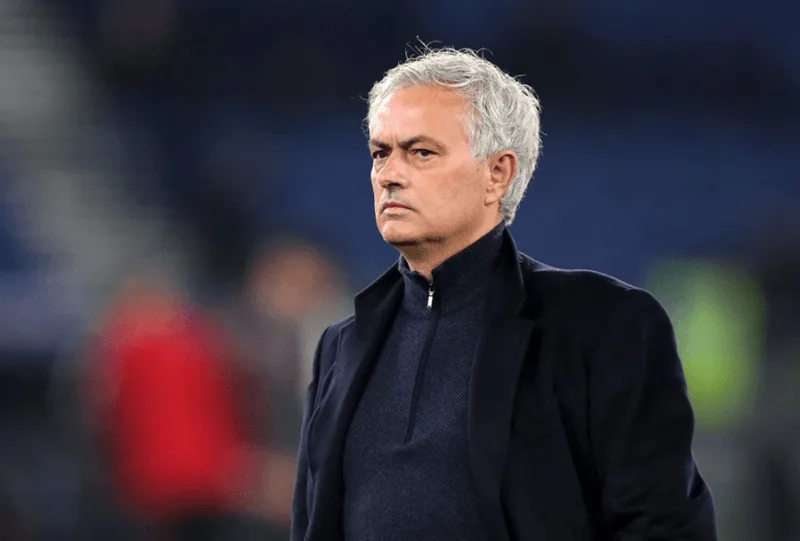 HLV Jose Mourinho - Từ một phiên dịch viên trở thành chiến lược gia vĩ đại nhất lịch sử.